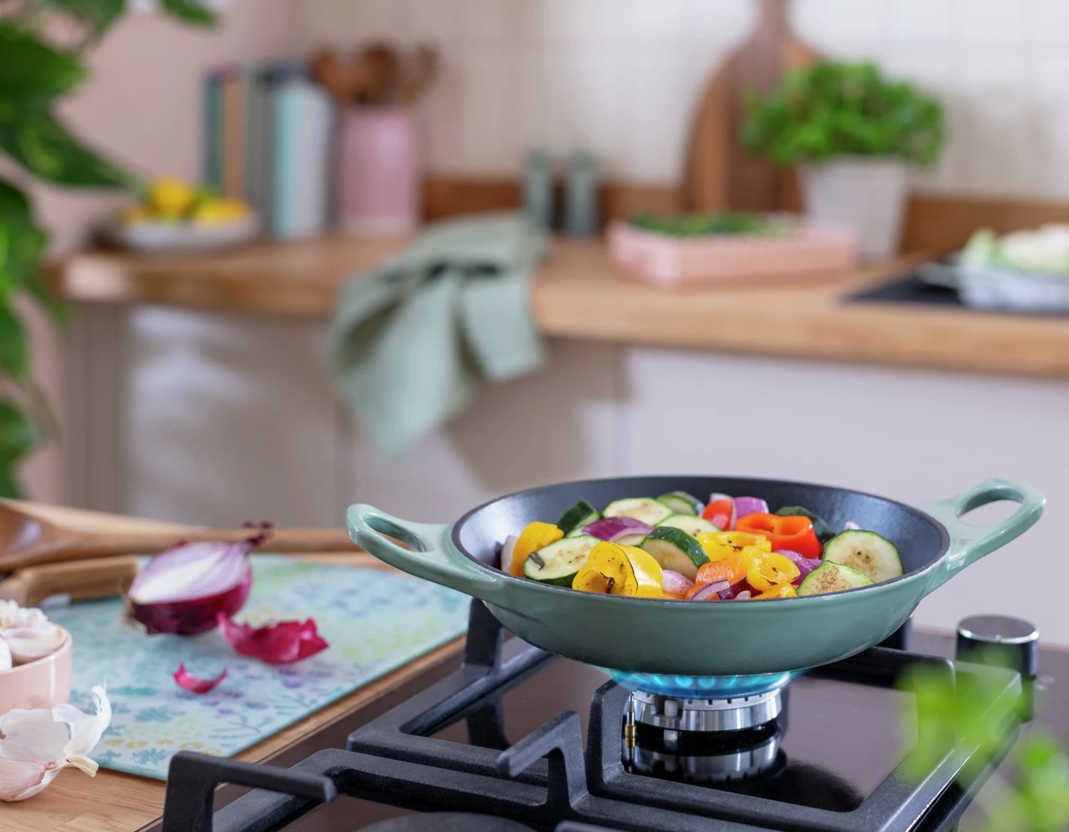 Habitat 20cm Cast Iron Enamel Coated Oven Dish - Green 4 Habitat 20cm Cast Iron Enamel Coated Oven Dish - Green - Image 2