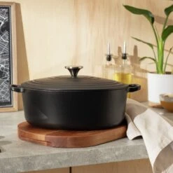 Habitat 4.7 Litre Oval Cast Iron Casserole Dish - Black 13 Habitat 4.7 Litre Oval Cast Iron Casserole Dish - Black -Kitchen Supplies Store 3065602 R Z002C