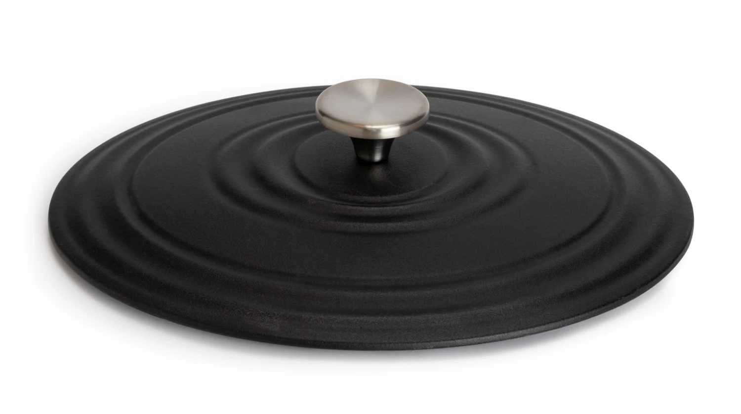 Habitat 4.7 Litre Oval Cast Iron Casserole Dish - Black 6 Habitat 4.7 Litre Oval Cast Iron Casserole Dish - Black - Image 4