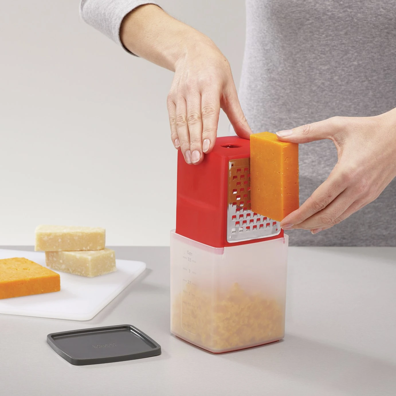 Joseph Joseph Duo Box Grater 4 Joseph Joseph Duo Box Grater - Image 2