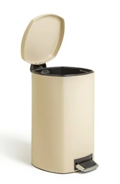 Habitat 50 Litre Pedal Bin - Cream -Kitchen Supplies Store 9210963 R Z002A