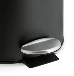 Habitat 30 Litre Domed Pedal Bin - Black -Kitchen Supplies Store 9211182 R Z003A