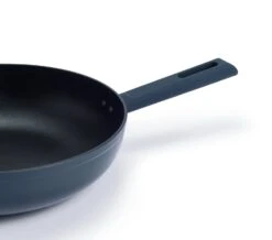 Habitat 28cm Non Stick Aluminium Wok -Kitchen Supplies Store 9359848 R Z003A