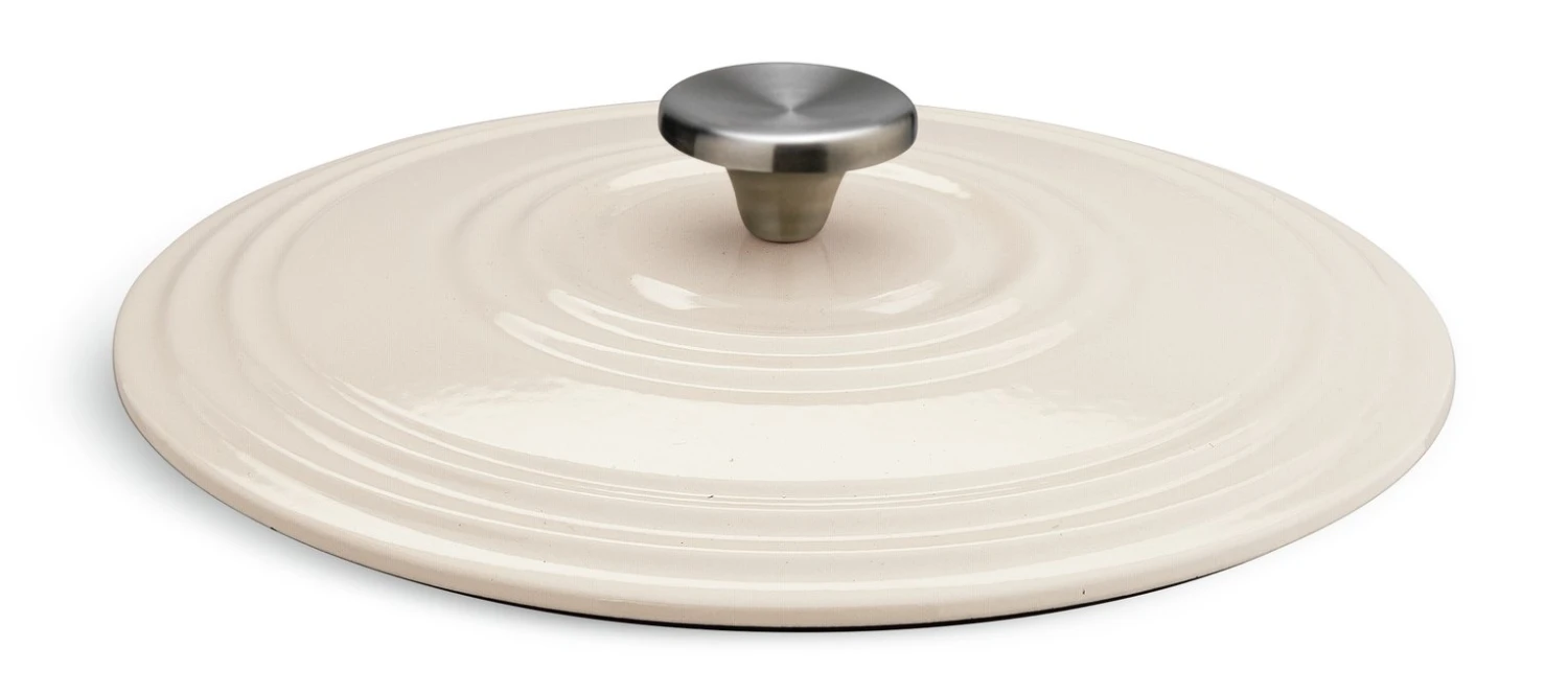 Habitat 4.70 Litre Cast Iron Oval Casserole Dish - Cream 6 Habitat 4.70 Litre Cast Iron Oval Casserole Dish - Cream - Image 4