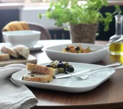 Habitat Riko Square 4 Piece Dinner Plates - White 7 Habitat Riko Square 4 Piece Dinner Plates - White -Kitchen Supplies Store 9637694 R Z001C